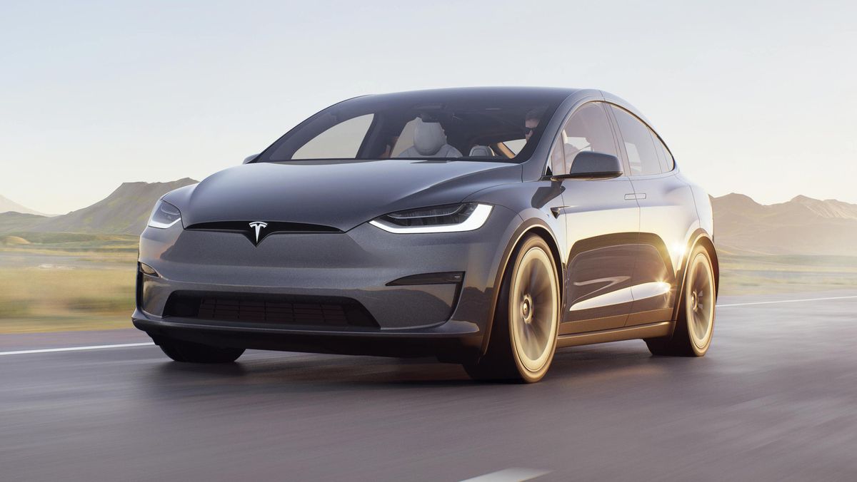 2023-tesla-model-x